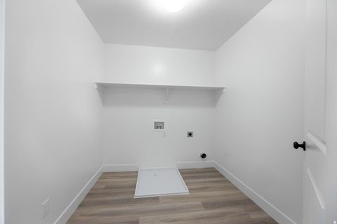 Tiny photo for 2282 E 320 N #CALDWE, Spanish Fork, UT 84660 (MLS # 2151494)