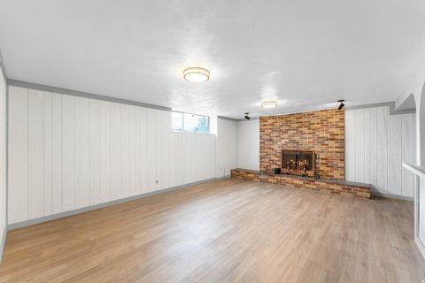 Tiny photo for 1123 E SEGO LILY DR, White City, UT 84094 (MLS # 2139576)