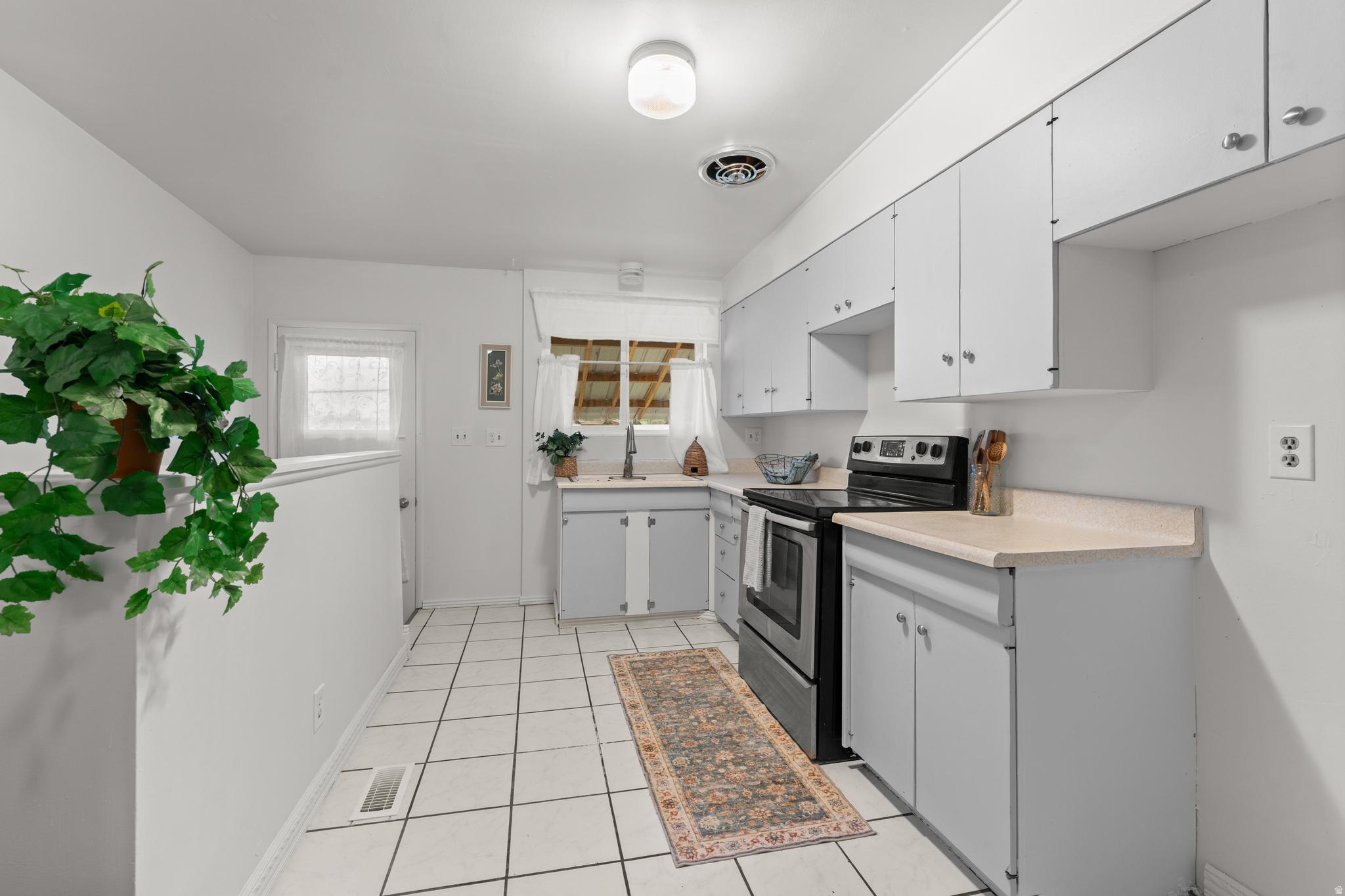 WHITE CITY - Residential