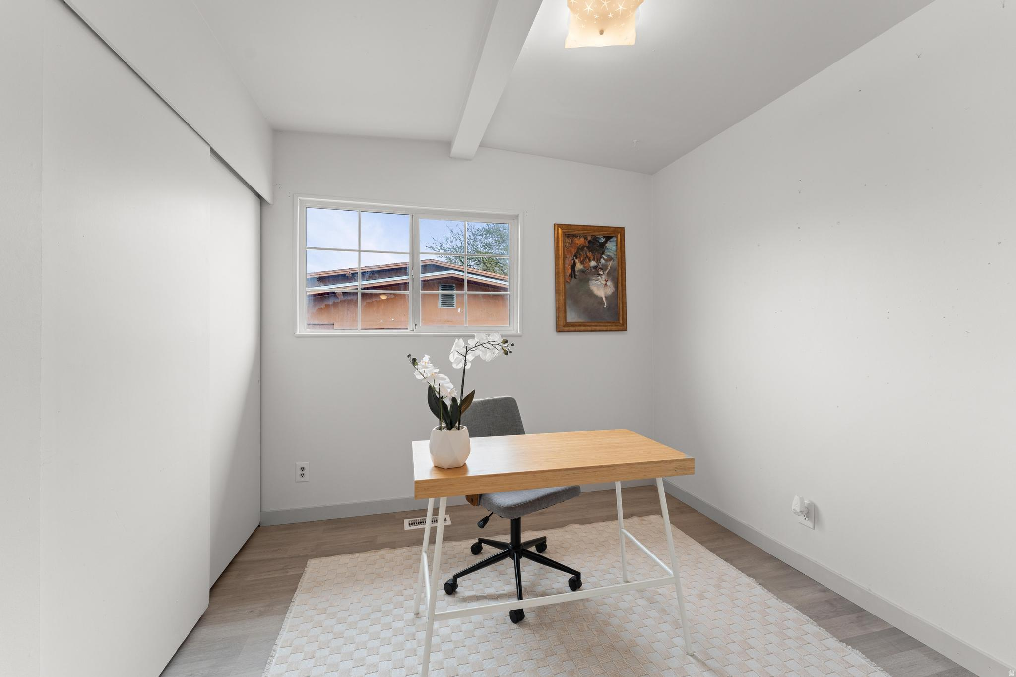 WHITE CITY - Residential