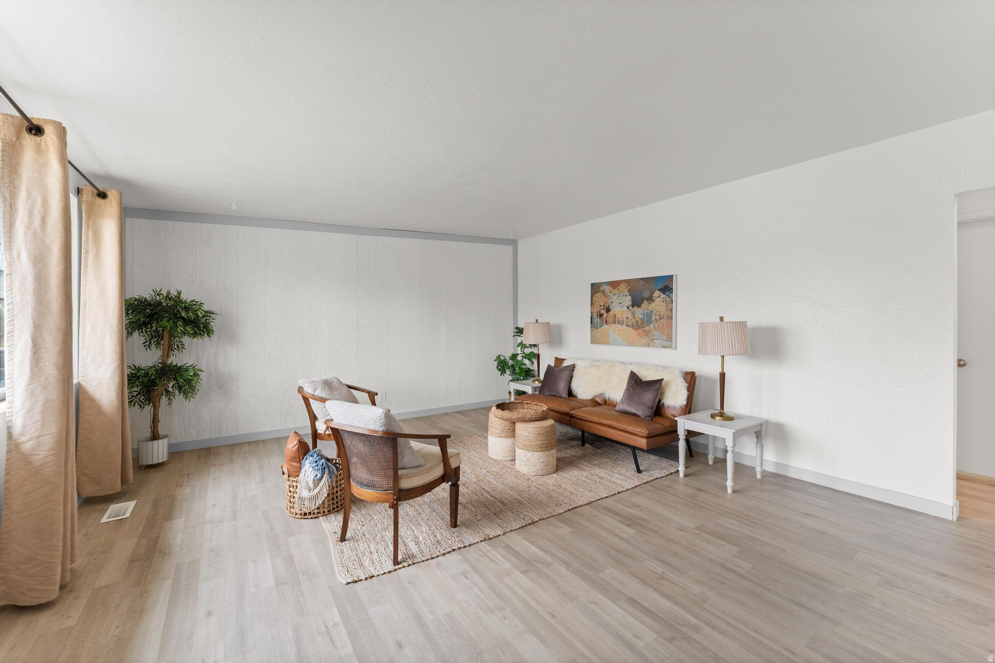 WHITE CITY - Residential