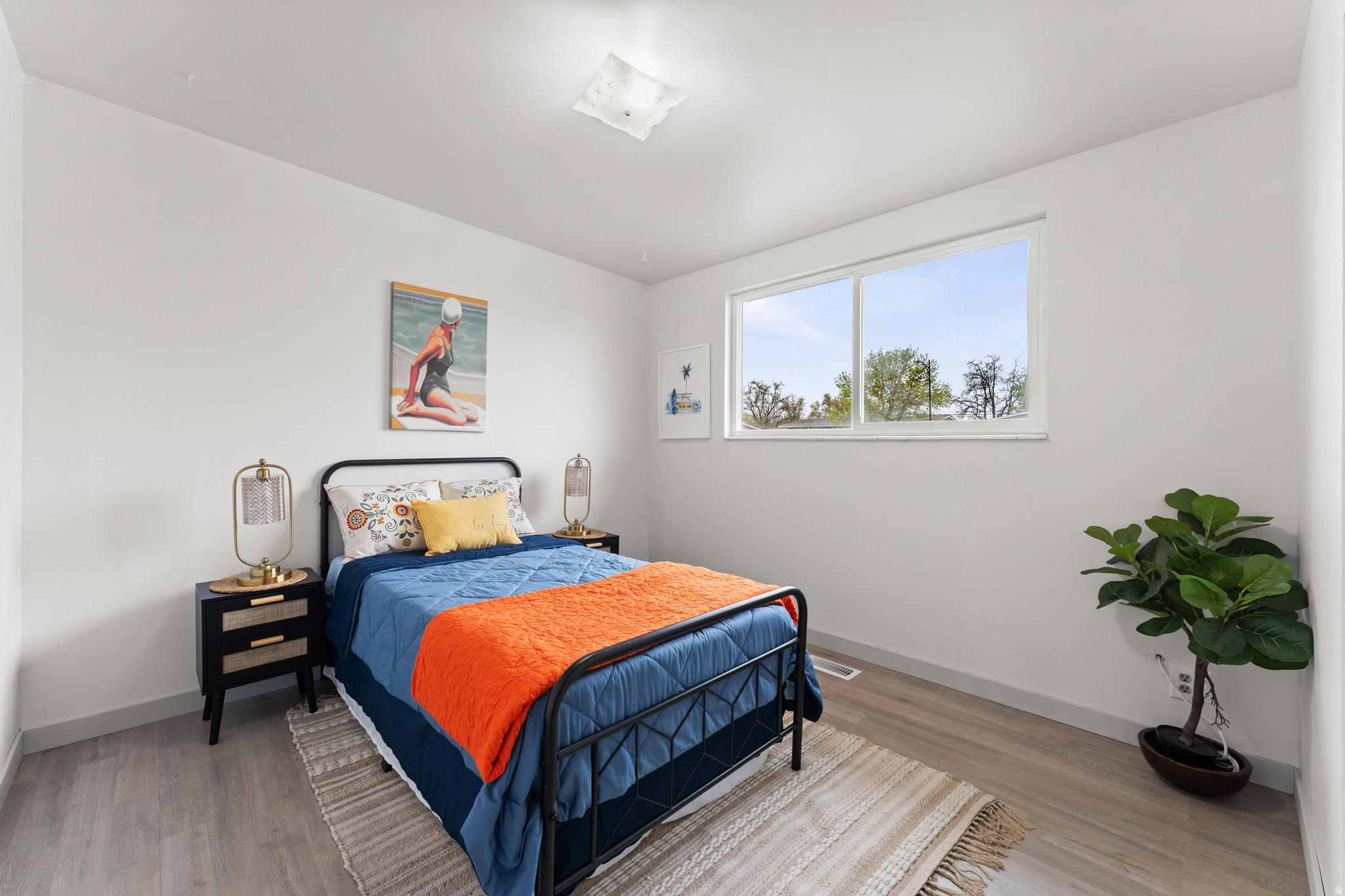 WHITE CITY - Residential