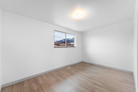 Tiny photo for 1123 E SEGO LILY DR, White City, UT 84094 (MLS # 2139576)