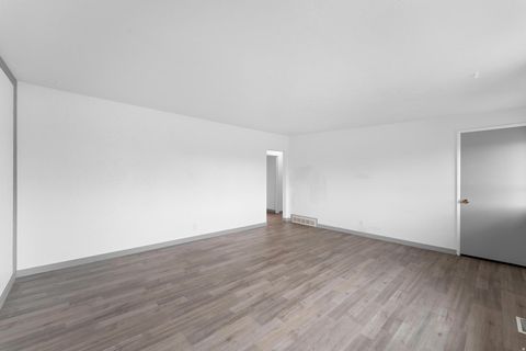 Tiny photo for 1123 E SEGO LILY DR, White City, UT 84094 (MLS # 2139576)