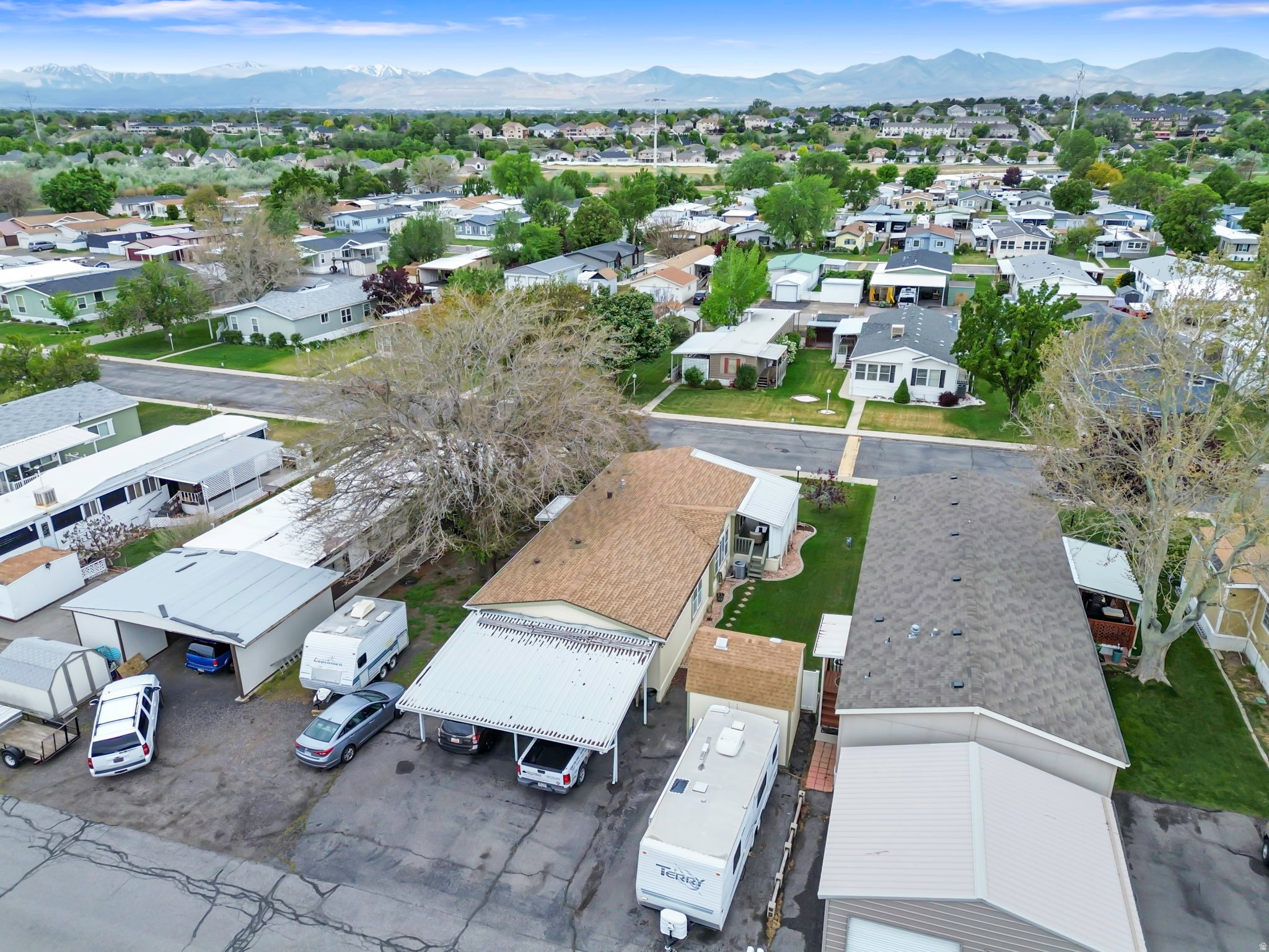 WINCHESTER ESTATES - Residential