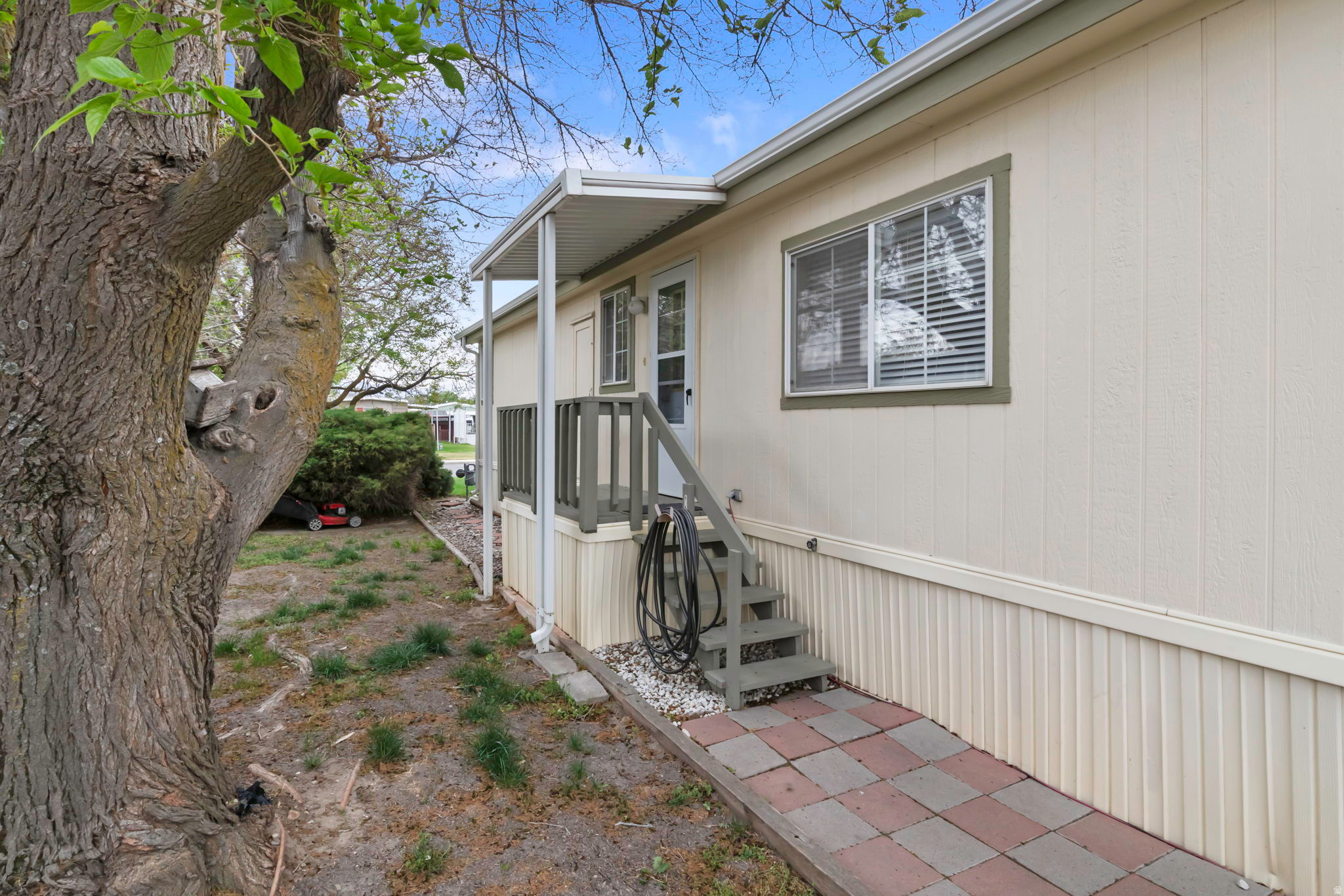 WINCHESTER ESTATES - Residential