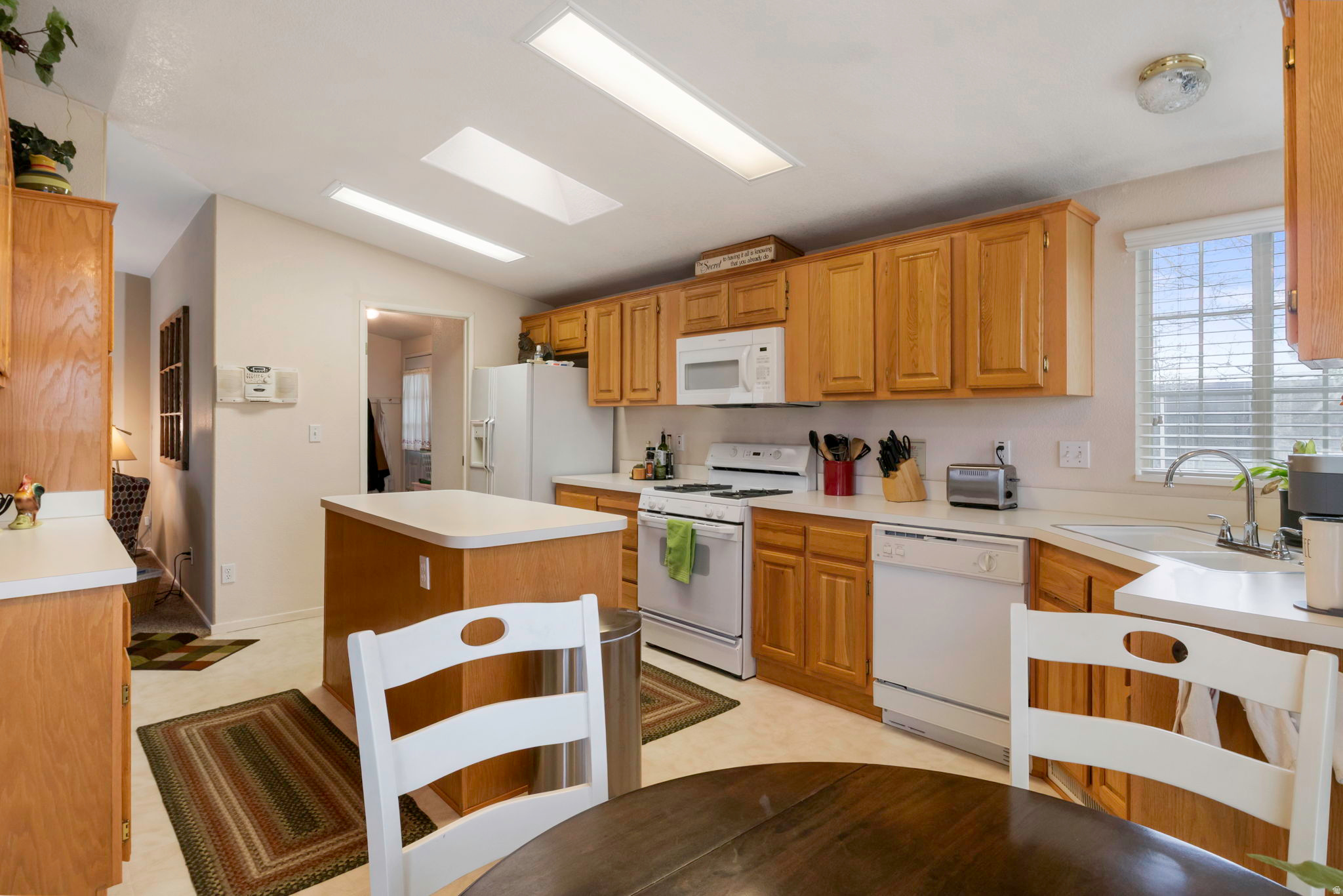 WINCHESTER ESTATES - Residential