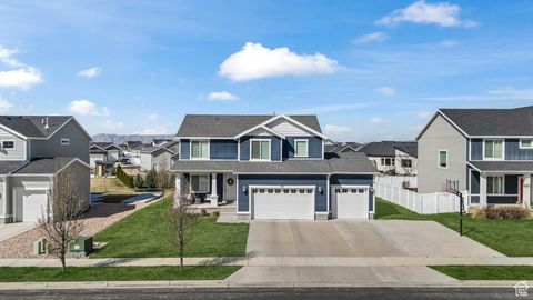 Photo of 442 DOUBLEDAY ST, Mapleton, UT 84664 (MLS # 2073580)