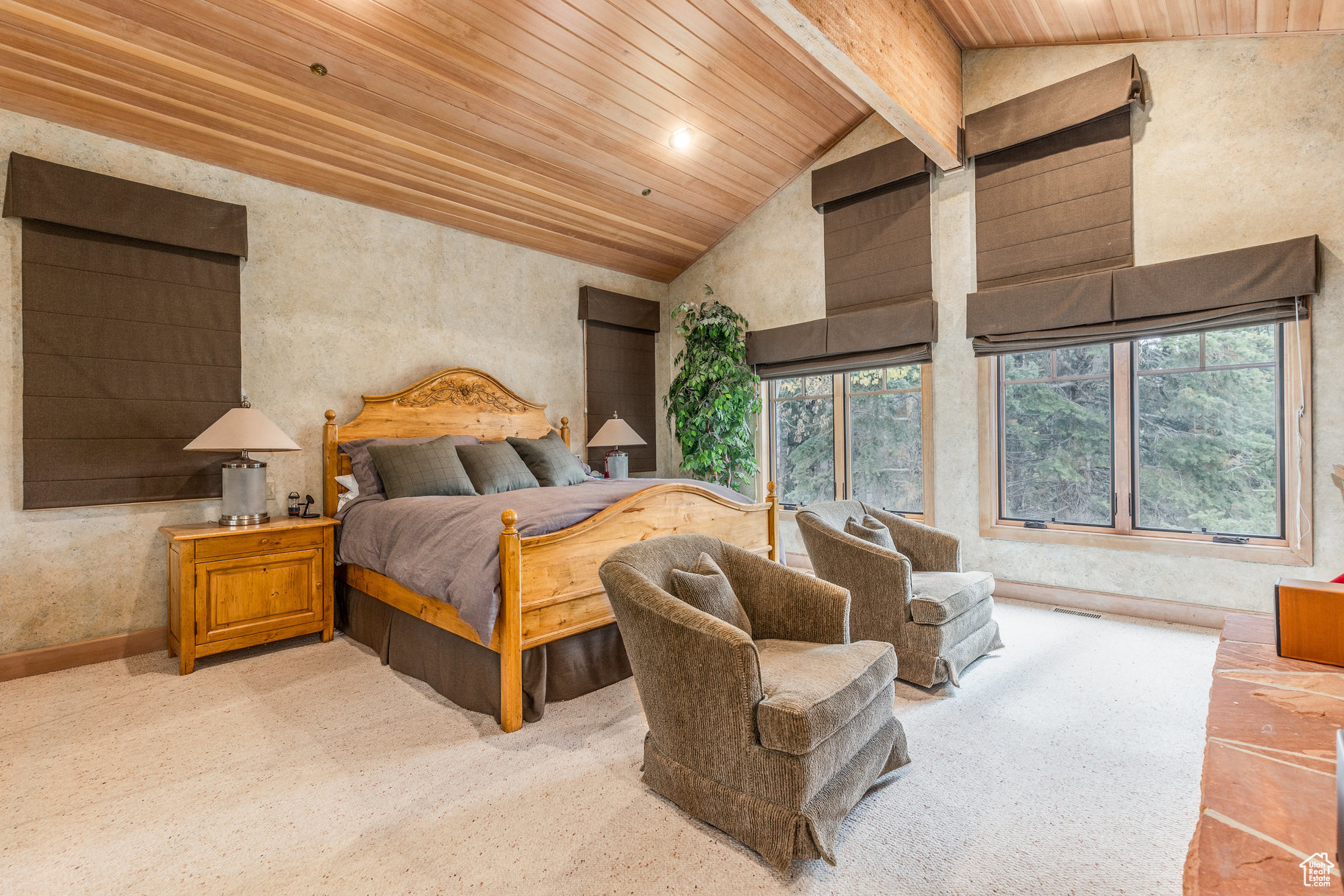 STAG LODGE PHASE 1 CONDOMINIUM - Residential