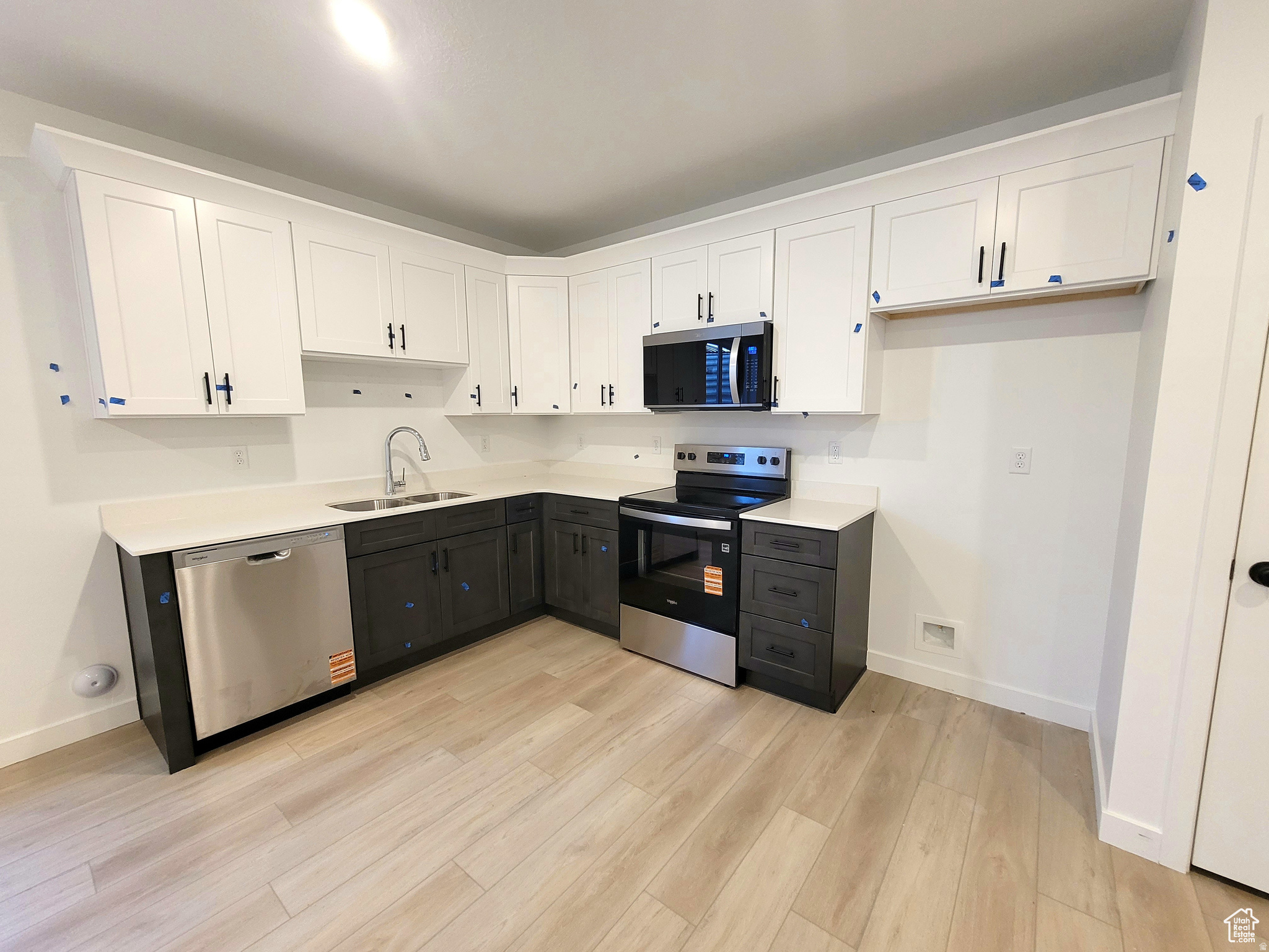 NORTHLAKE MEADOWS - Residential