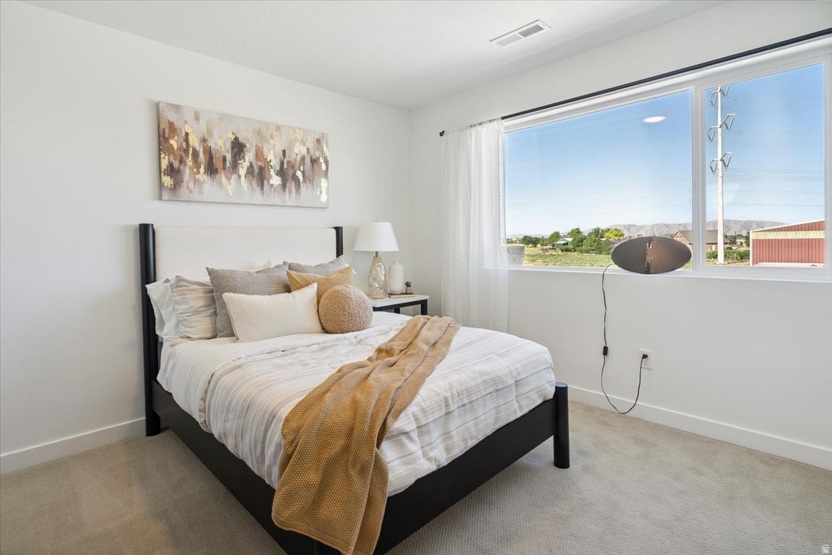 NORTHLAKE MEADOWS - Residential