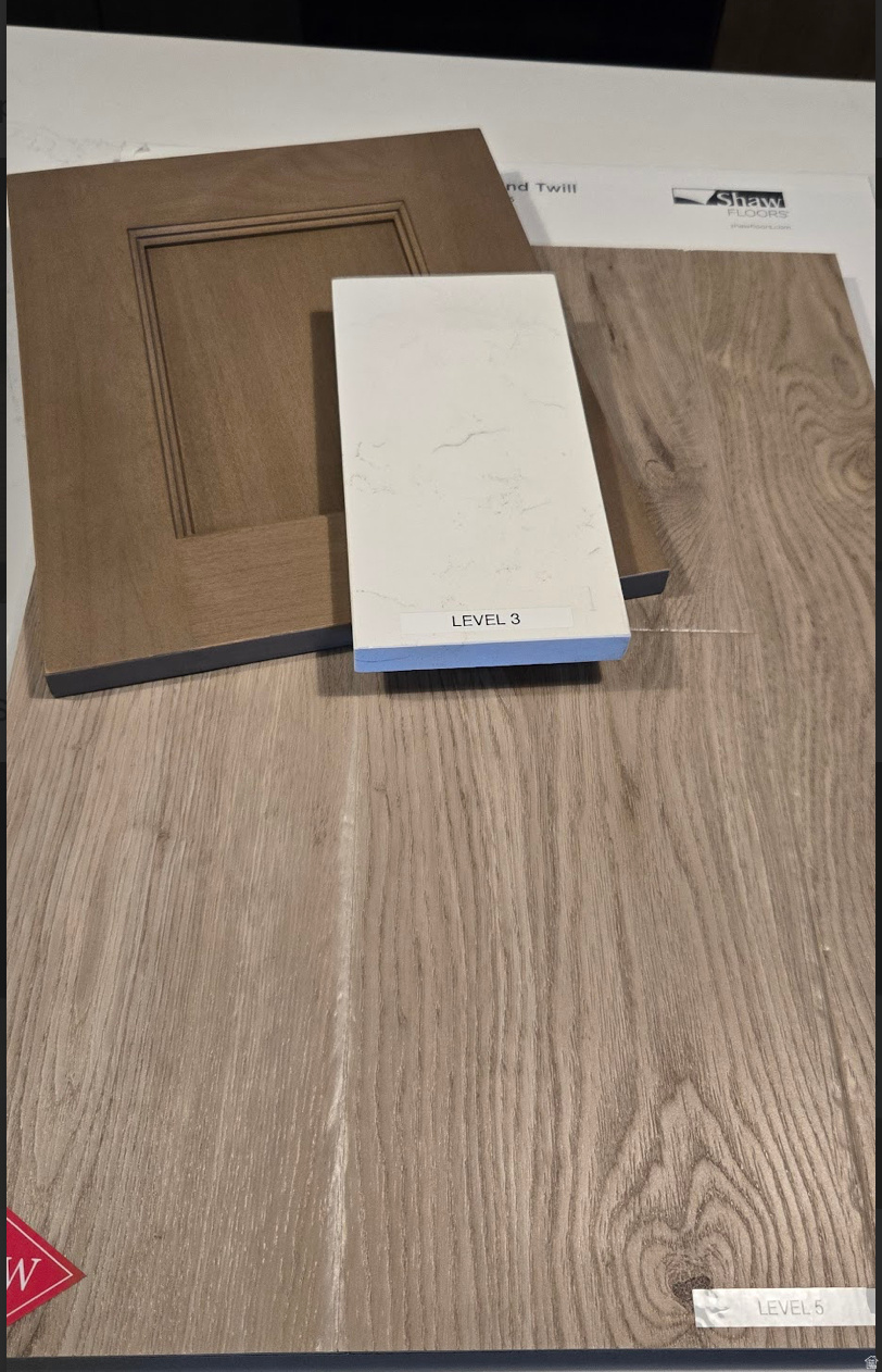 NORTHLAKE MEADOWS - Residential