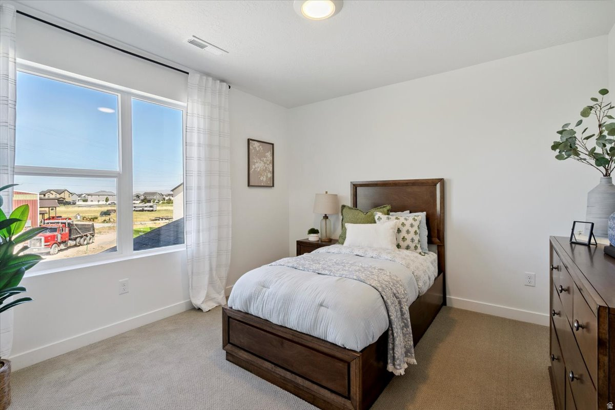 NORTHLAKE MEADOWS - Residential