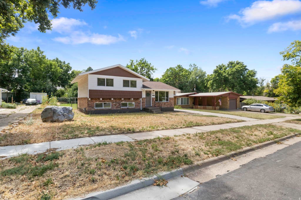 Photo of 963 SULLIVAN RD, Ogden, UT 84403 (MLS # 2179670)