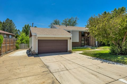 Photo of 1063 OXFORD DR, Ogden, UT 84403 (MLS # 2159347)