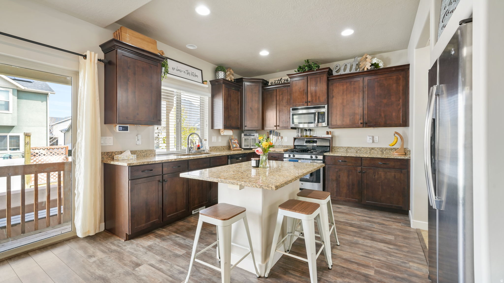 VALLEY STATION - Residential