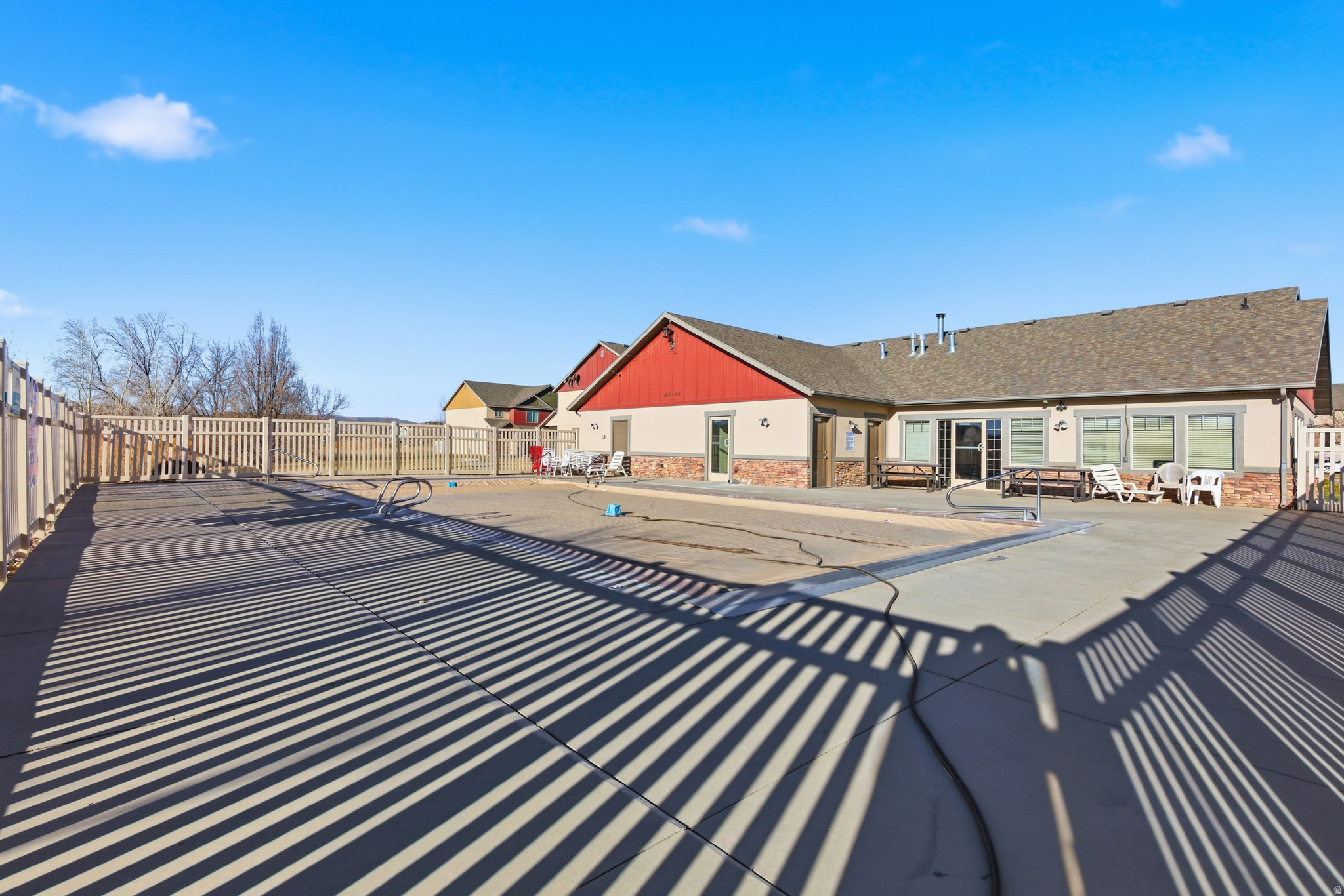 THE COVE AT JORDAN R - Residential