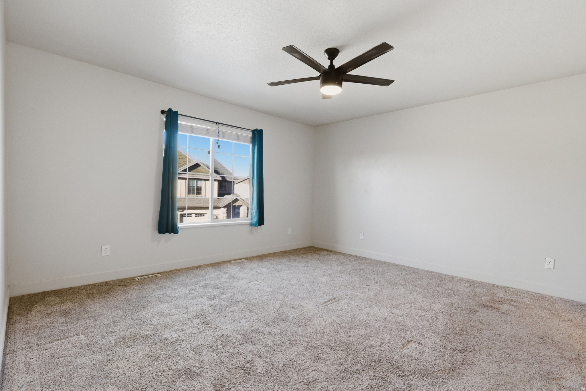 THE COVE AT JORDAN R - Residential