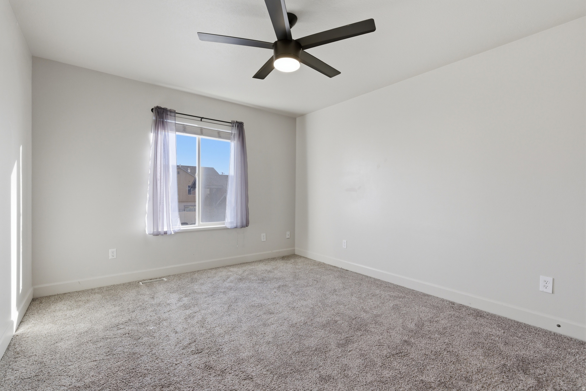 THE COVE AT JORDAN R - Residential