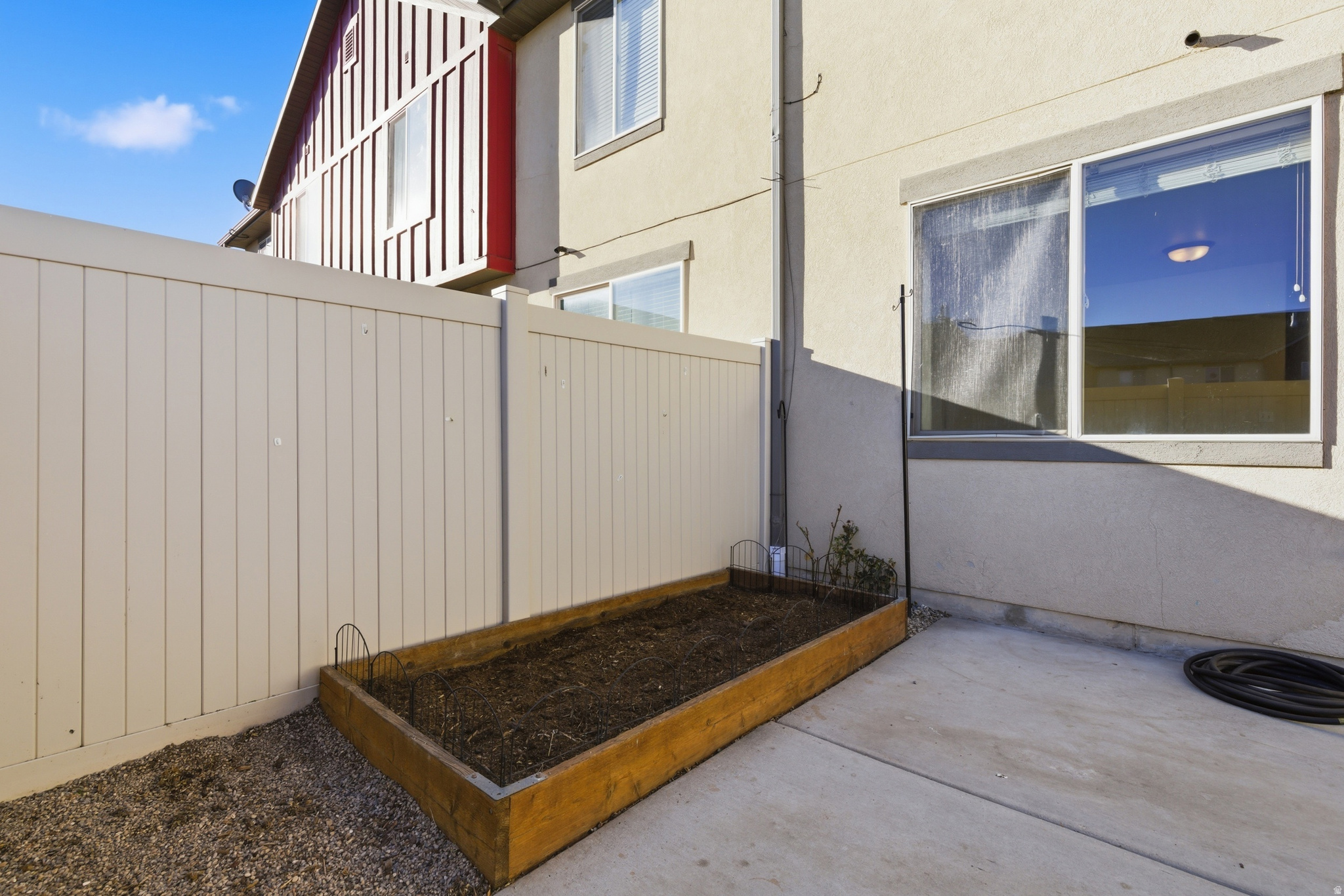 THE COVE AT JORDAN R - Residential