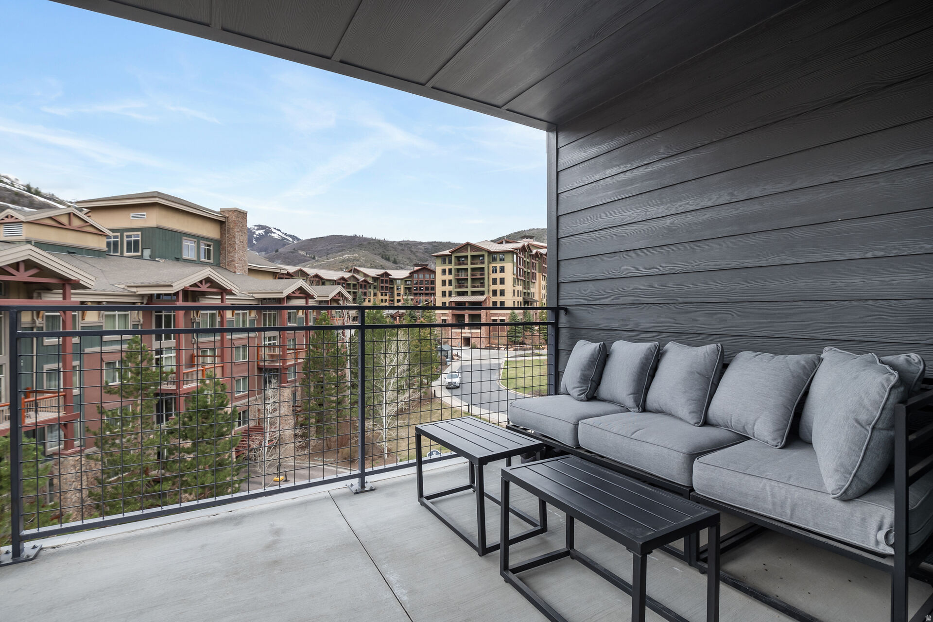 RC-14 CONDOS - Residential