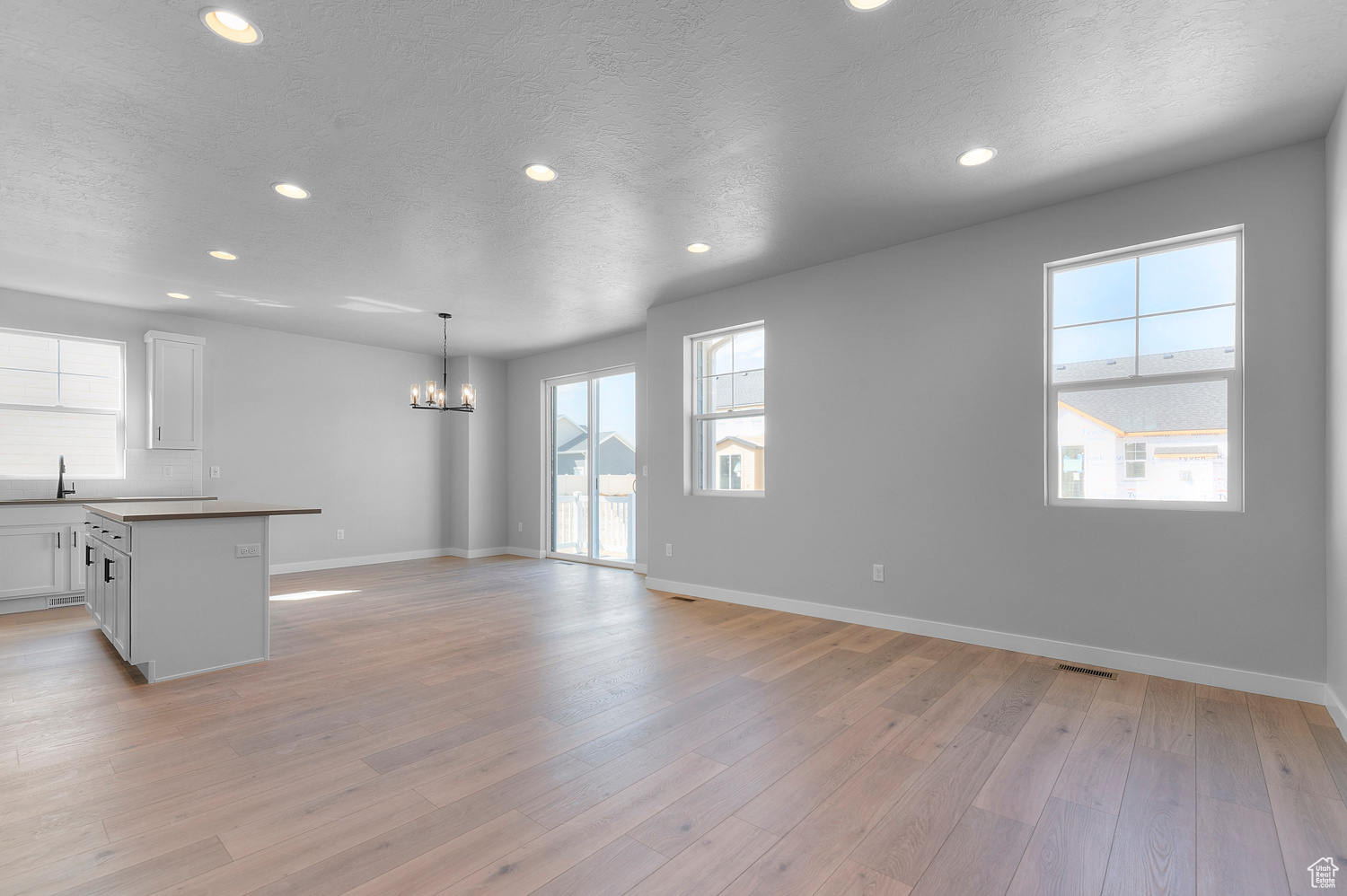 HOLBROOK FARMS 323 - Residential