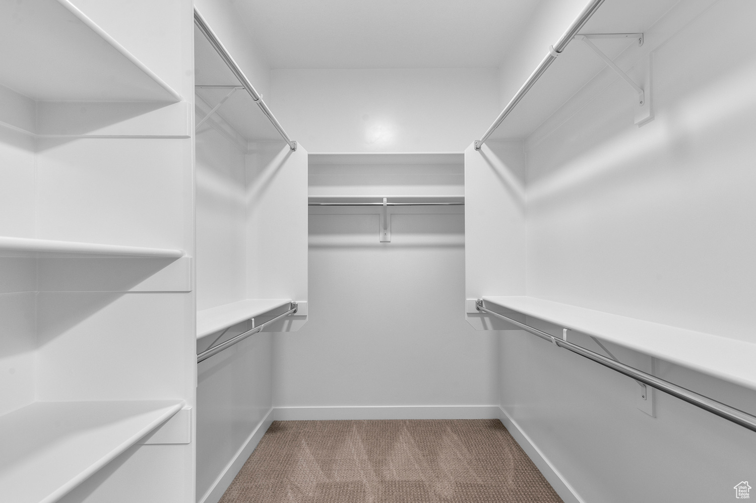 HOLBROOK FARMS 323 - Residential