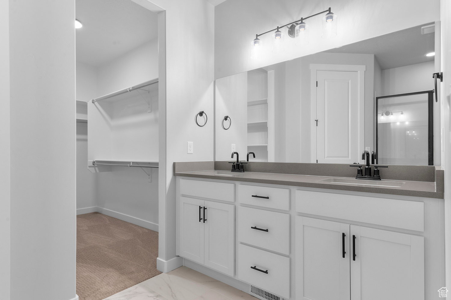 HOLBROOK FARMS 323 - Residential