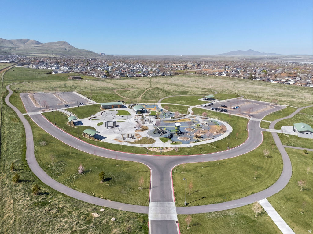 COUNTRY CREEK #3 - Residential