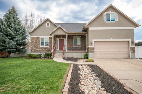 Photo of 53 W 300 S, Midway, UT 84049 (MLS # 2130709)