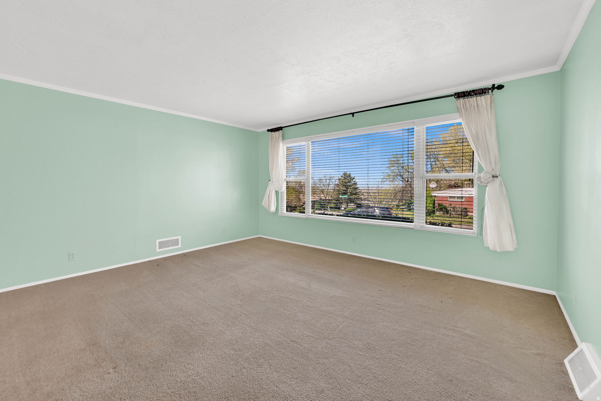 CRESTWOOD SUB - Residential