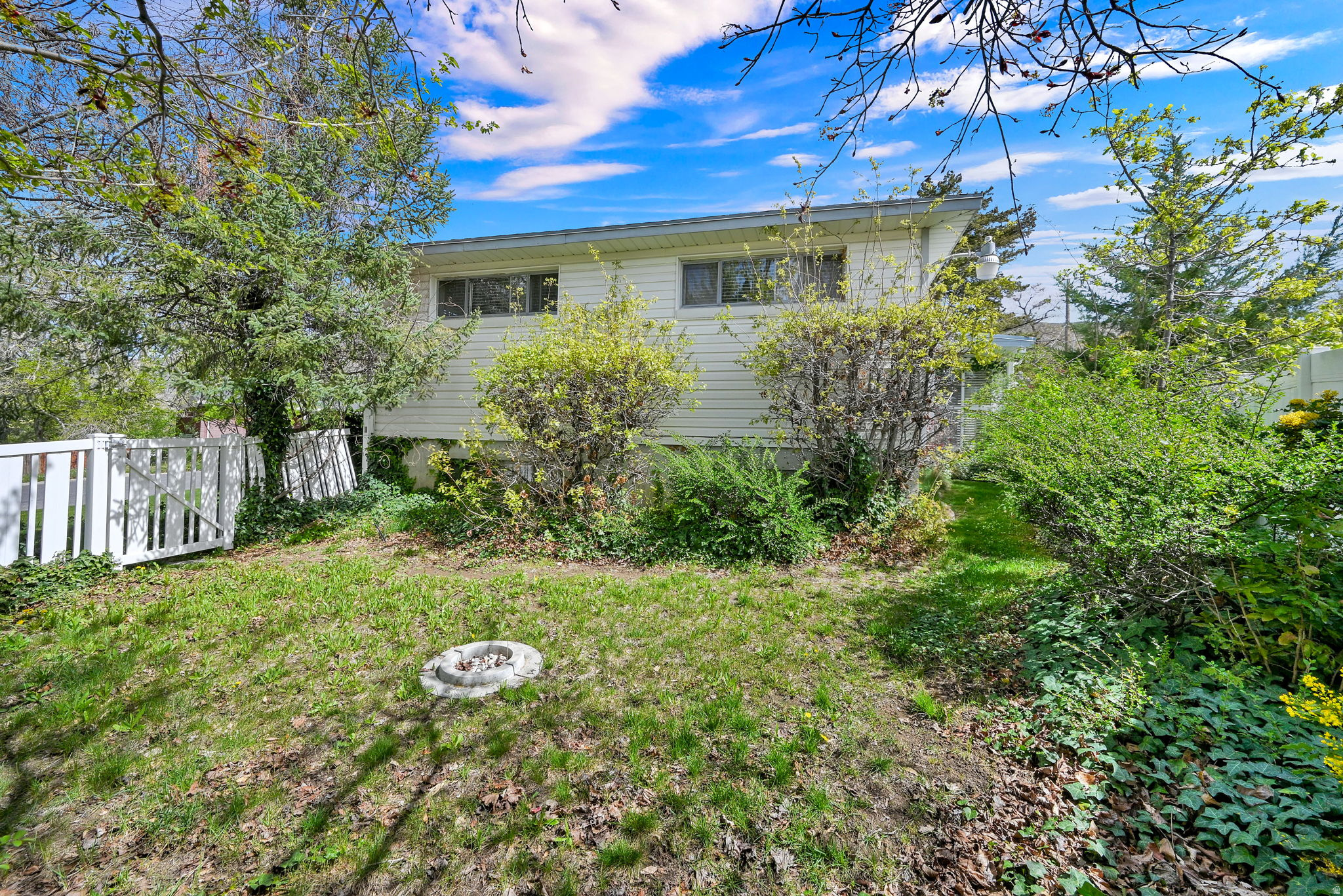 CRESTWOOD SUB - Residential