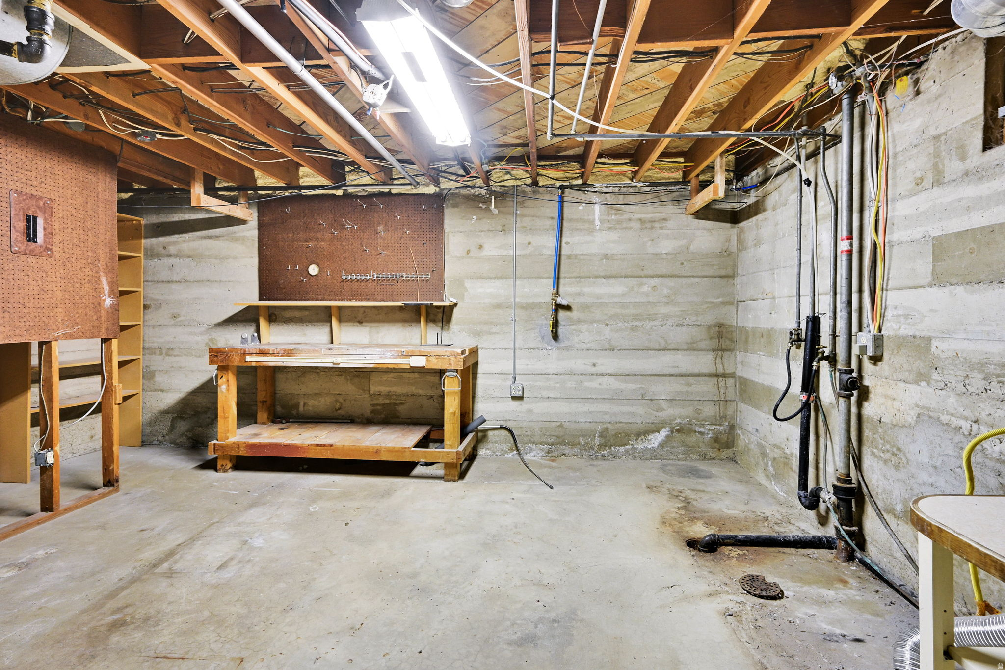 CRESTWOOD SUB - Residential