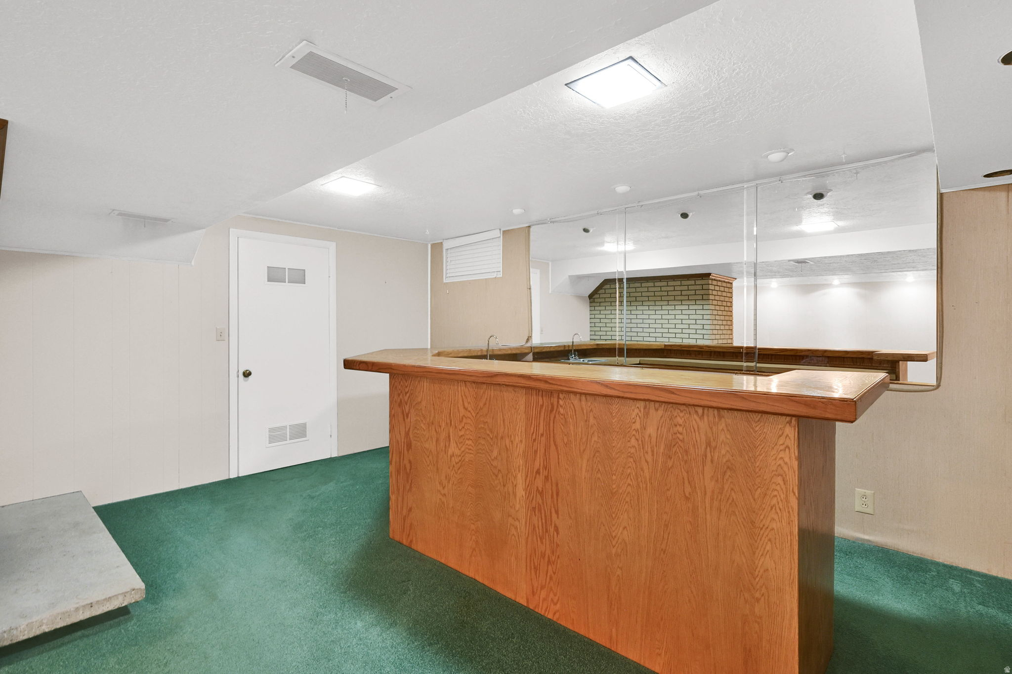 CRESTWOOD SUB - Residential