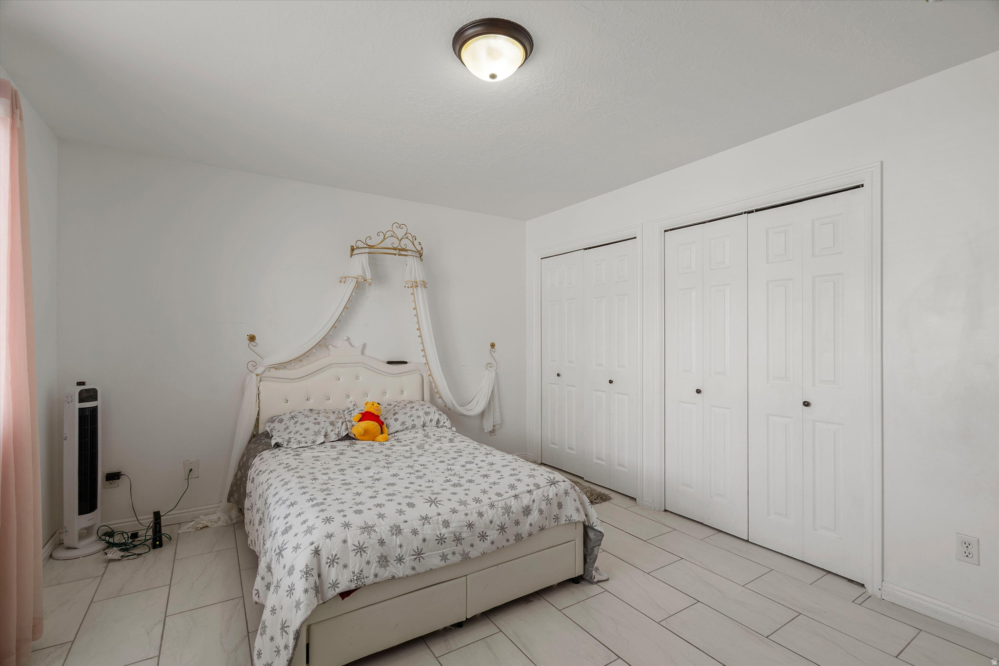 WEST OAKS - Residential