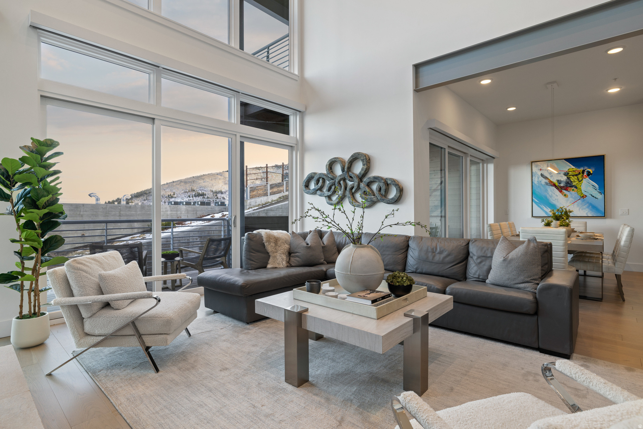 APEX RESIDENCES - Residential