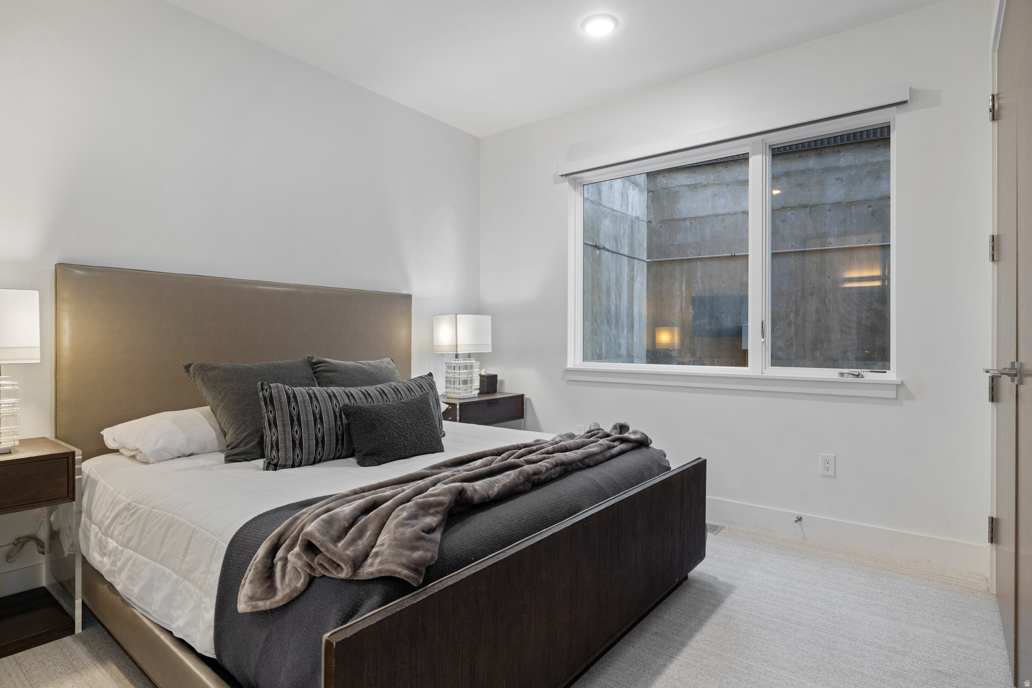 APEX RESIDENCES - Residential