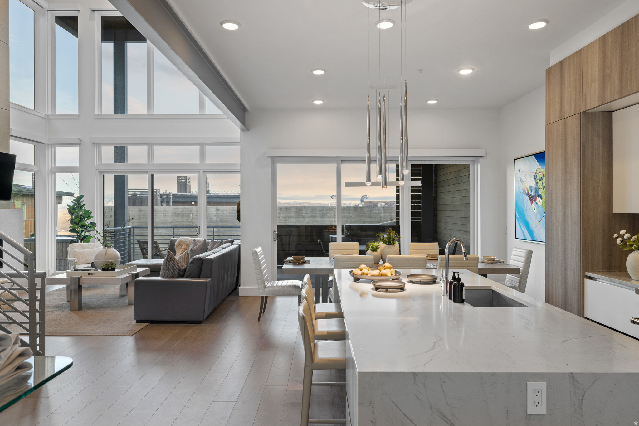 APEX RESIDENCES - Residential