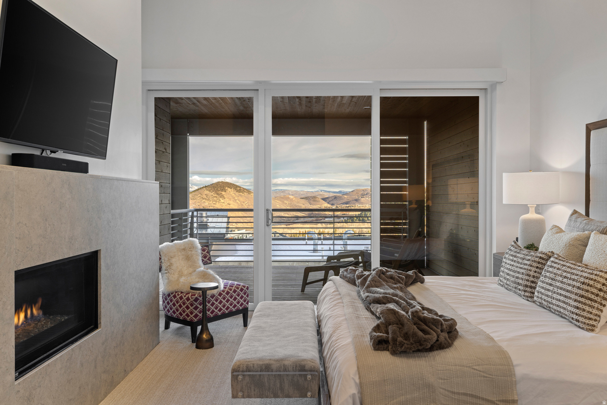 APEX RESIDENCES - Residential