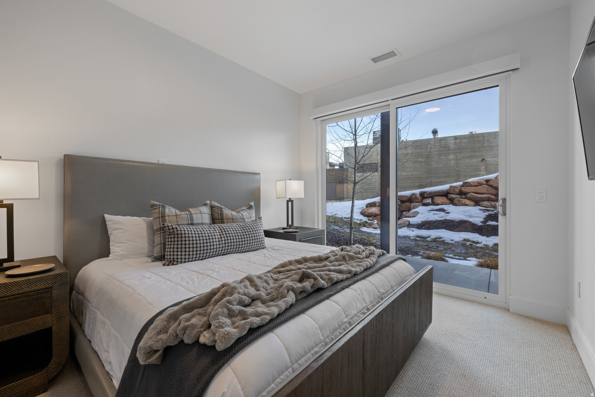 APEX RESIDENCES - Residential