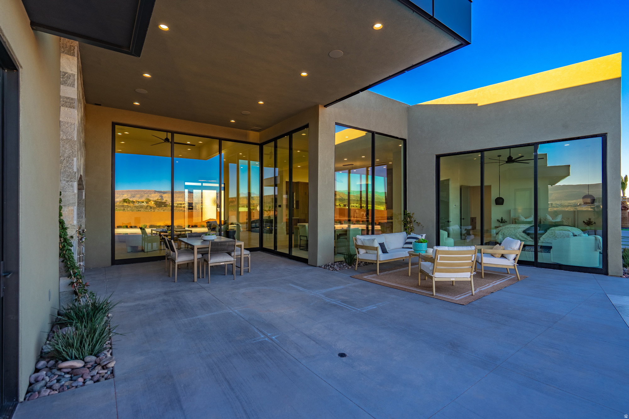 THE ESTATES AT SAND HOLLOW - Residential