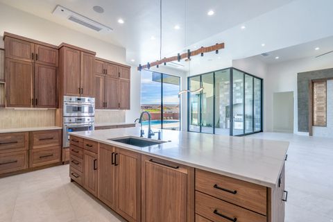 Tiny photo for 3295 S COTTONTAIL WAY, Hurricane, UT 84737 (MLS # 2127441)