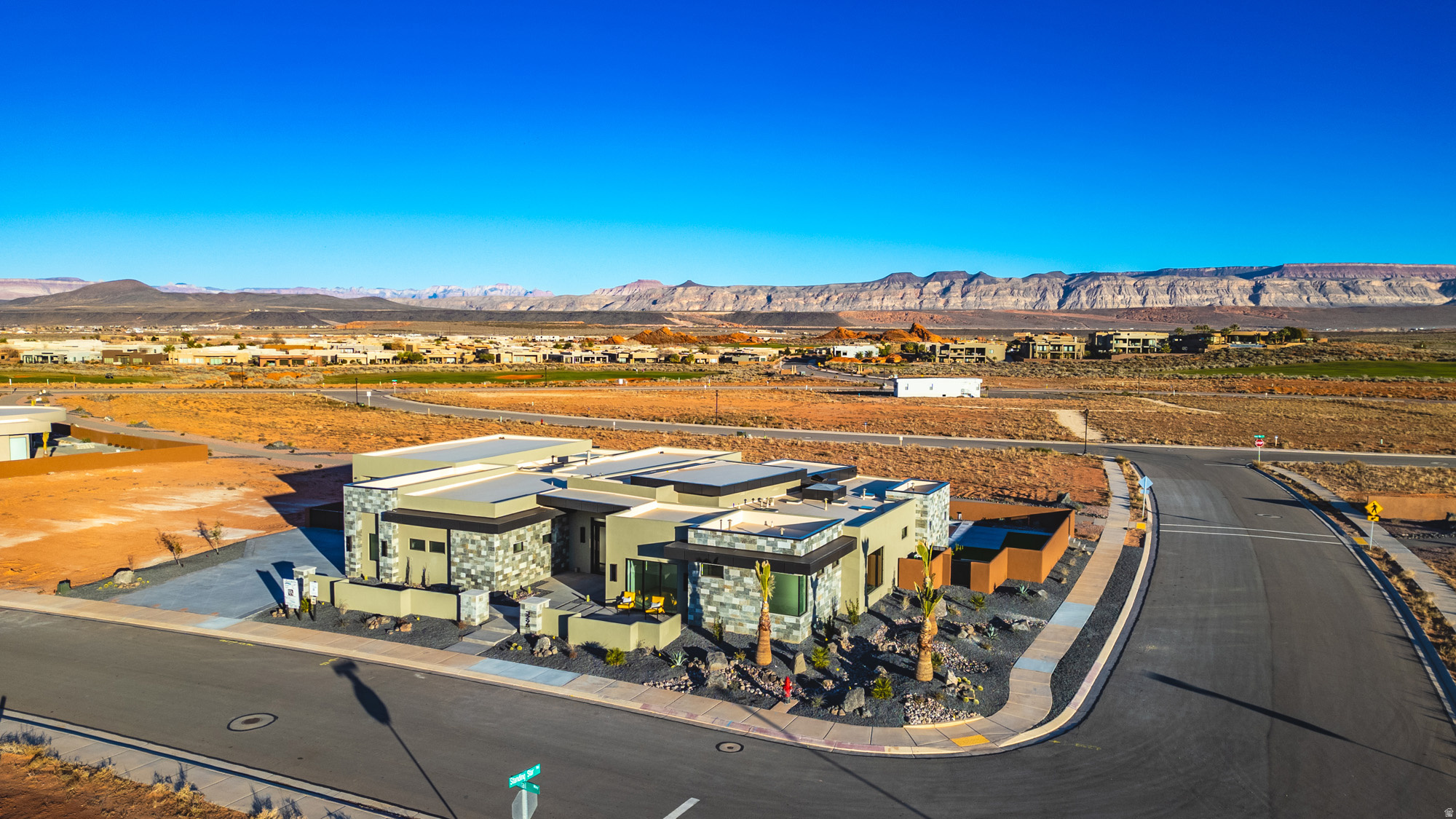 THE ESTATES AT SAND HOLLOW - Residential