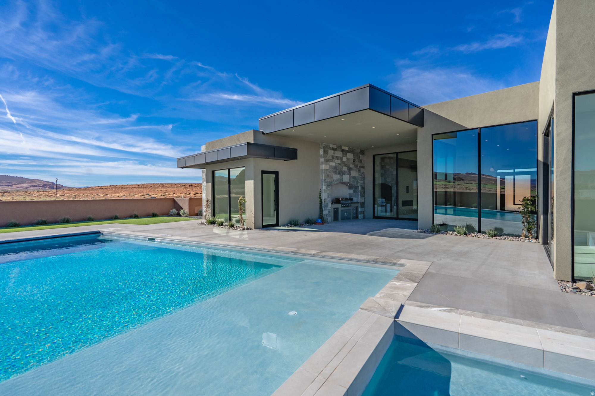 THE ESTATES AT SAND HOLLOW - Residential