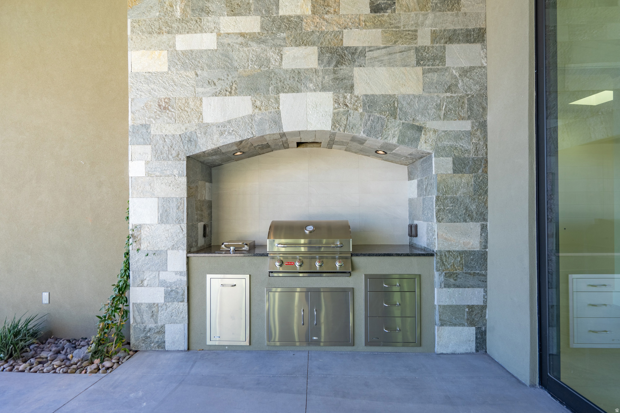 THE ESTATES AT SAND HOLLOW - Residential