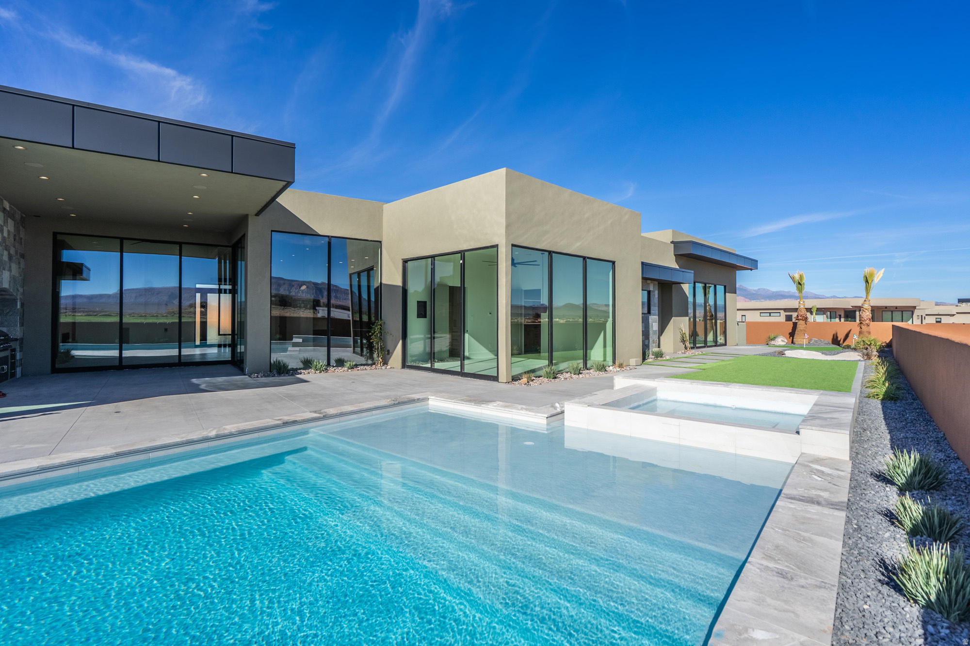 THE ESTATES AT SAND HOLLOW - Residential