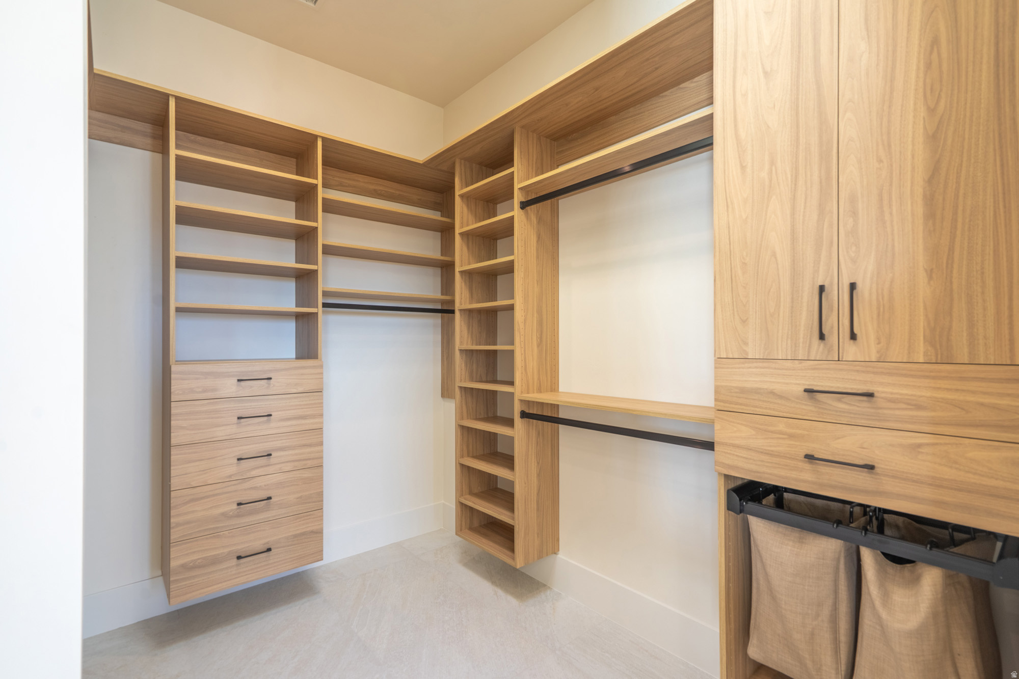 THE ESTATES AT SAND HOLLOW - Residential