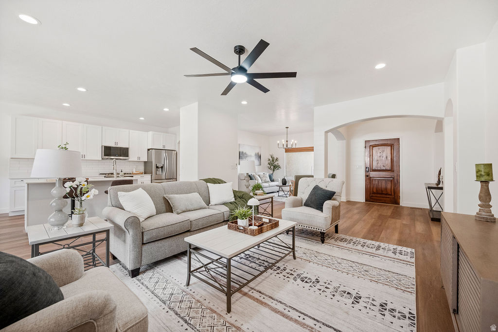 MT AIREY - Residential