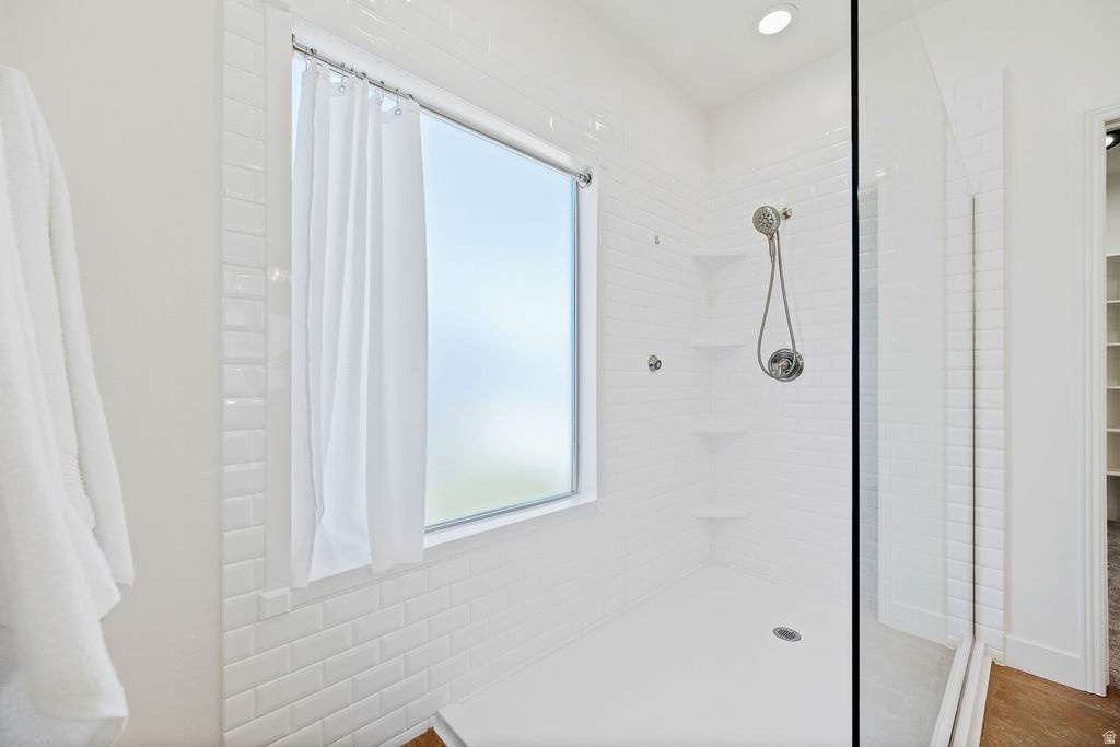 MT AIREY - Residential