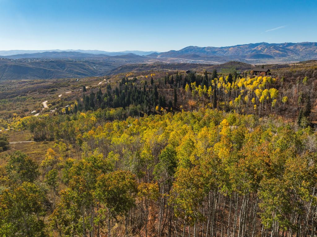 Photo of 145 W FOREST MEADOW RD, Wanship, UT 84017 (MLS # 2141994)